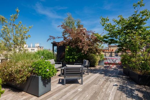 Apartment in La Muette, Auteuil, Porte Dauphine, Paris
