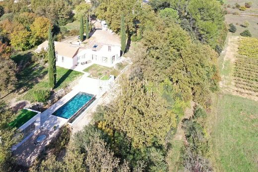 Вилла, Bras, Var