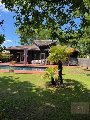 Luxus-Haus in Gujan-Mestras, Gironde