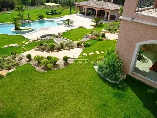 Luxury home in Mougins, Alpes-Maritimes