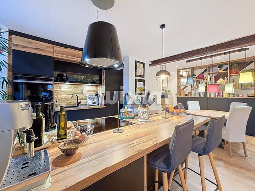 Casa de luxo - Gex, Ain