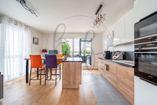 Apartament w La Garenne-Colombes, Hauts-de-Seine