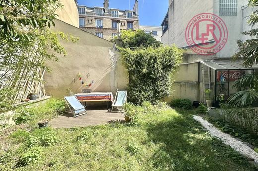 Luxury home in Motte-Picquet, Commerce, Necker, Paris