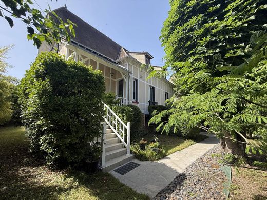 Luxus-Haus in Chelles, Seine-et-Marne