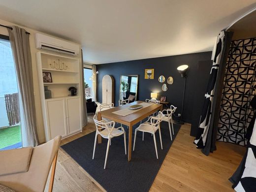 Apartment in Bordeaux, Gironde