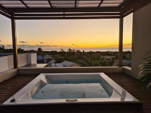 Penthouse in Tamarin, Black River District