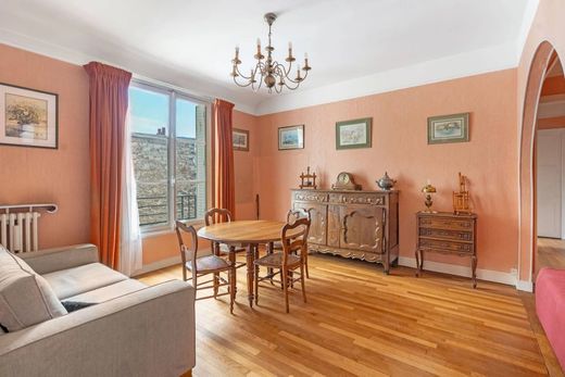 Apartment in Salpêtrière, Butte-aux-Cailles, Croulebarbe, Paris