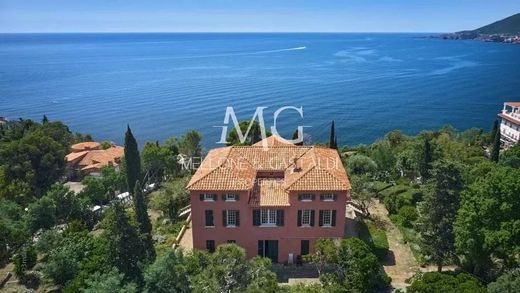 Villa in Théoule-sur-Mer, Alpes-Maritimes