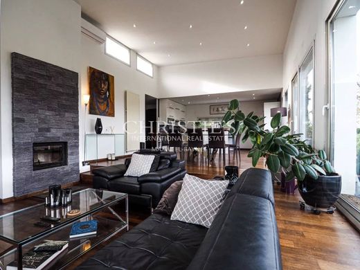 Luxury home in Saint-Laurent-du-Bois, Gironde