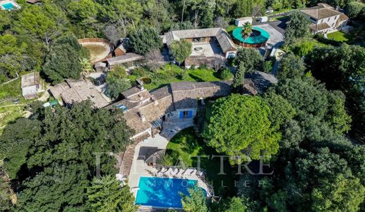 Demeure ou Maison de Campagne à Roquefort-les-Pins, Alpes-Maritimes