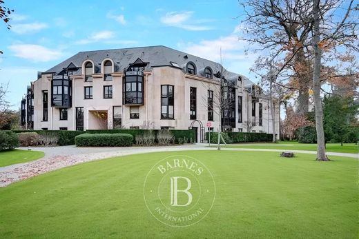 Apartment / Etagenwohnung in Versailles, Yvelines