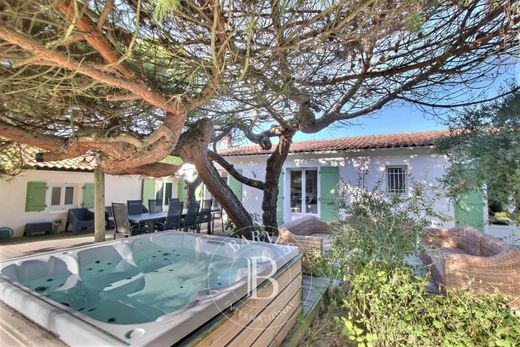 Maison de luxe à Sainte-Marie-de-Ré, Charente-Maritime