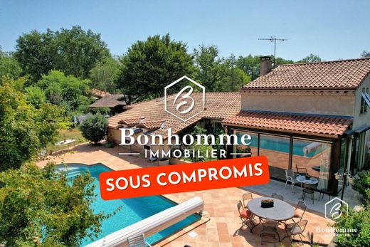 Saint-Selve, Girondeの高級住宅