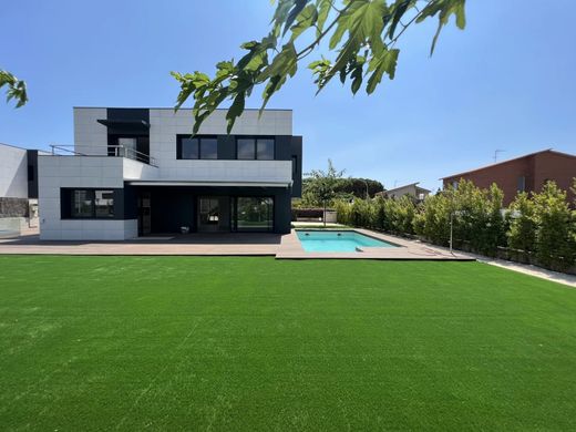 Sant Andreu de Llavaneres, ばるせろなの高級住宅