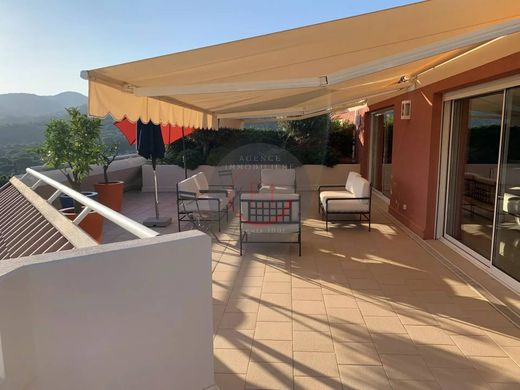 Apartment in Mandelieu-la-Napoule, Alpes-Maritimes