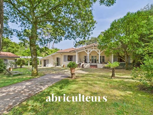 Luxury home in Soorts, Landes