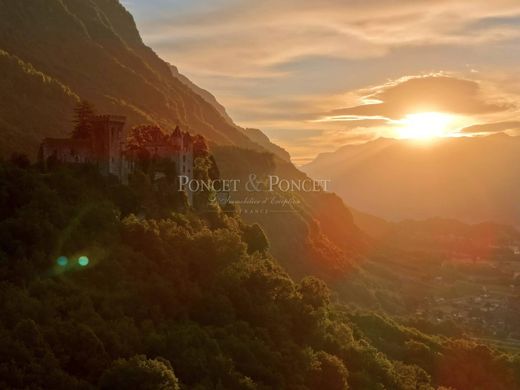 Castle in Saint-Pierre-d'Albigny, Savoy