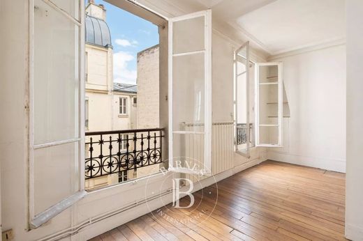 Apartment / Etagenwohnung in Provence-Opéra – Grands Boulevards, Paris