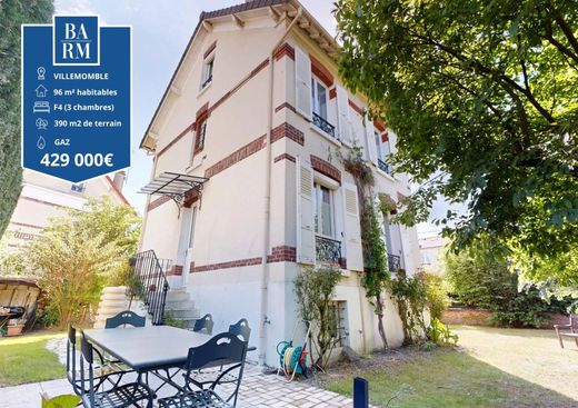 منزل ﻓﻲ Villemomble, Seine-Saint-Denis