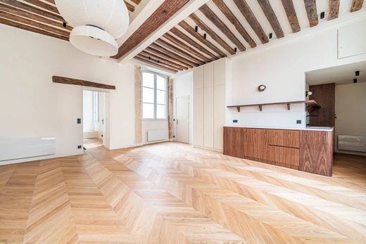 Apartment / Etagenwohnung in Chatelet les Halles, Louvre-Tuileries, Palais Royal, Paris