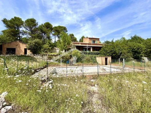 Luxury home in Caseneuve, Vaucluse