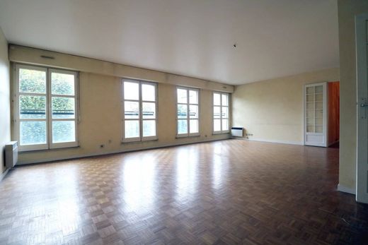 Le Chesnay, Yvelinesのアパートメント