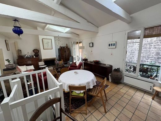 Duplex in Buttes-Chaumont, Villette, Bas Belleville, Paris