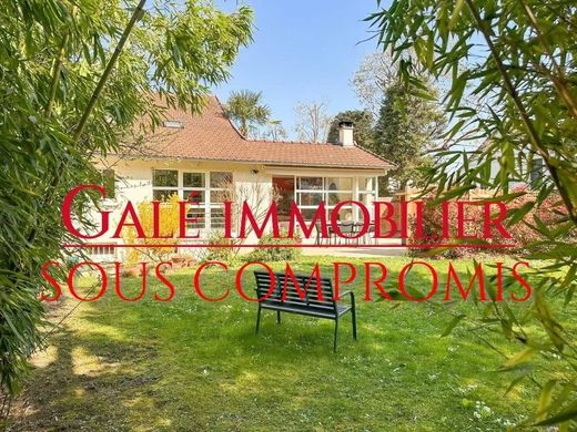 Luxury home in Bourg-la-Reine, Hauts-de-Seine