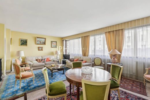 Apartament w Neuilly-sur-Seine, Hauts-de-Seine