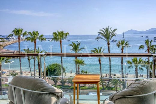 아파트 / 칸, Alpes-Maritimes