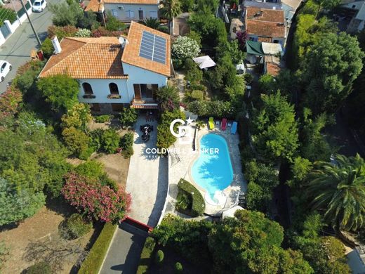 Luxury home in Saint-Raphaël, Var