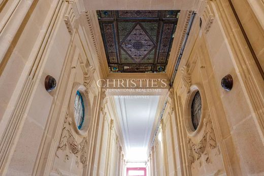 Apartment / Etagenwohnung in Bordeaux, Gironde