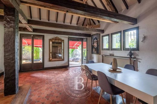 Luxury home in Saint-Cyr-au-Mont-d'Or, Rhône