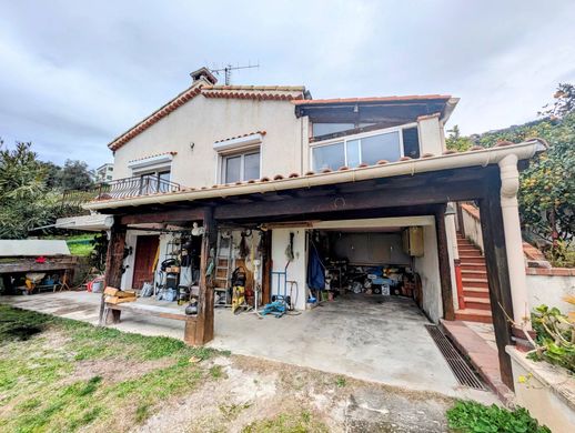 Luxus-Haus in Saint-André-de-la-Roche, Alpes-Maritimes