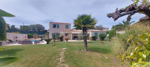 别墅  Bastelicaccia, South Corsica