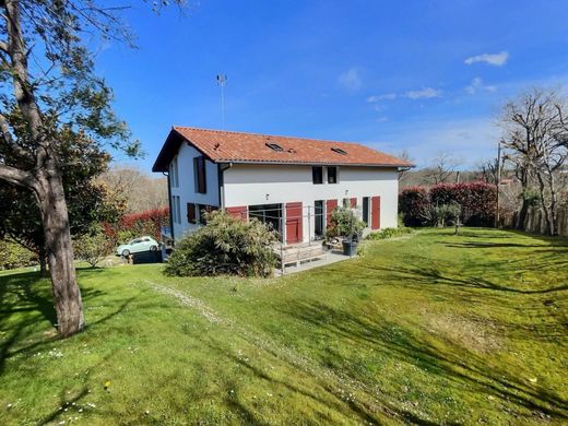 Luxus-Haus in Arbonne, Pyrénées-Atlantiques