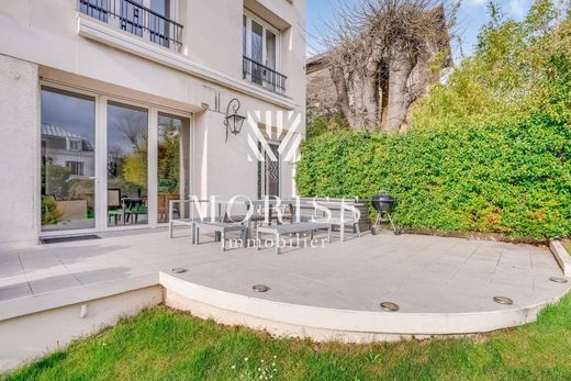 Apartament w Fontenay-sous-Bois, Val-de-Marne