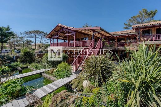 Villa in Lacanau-Océan, Gironde