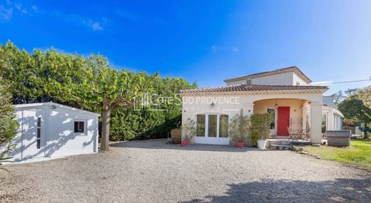 Вилла, Pernes-les-Fontaines, Vaucluse