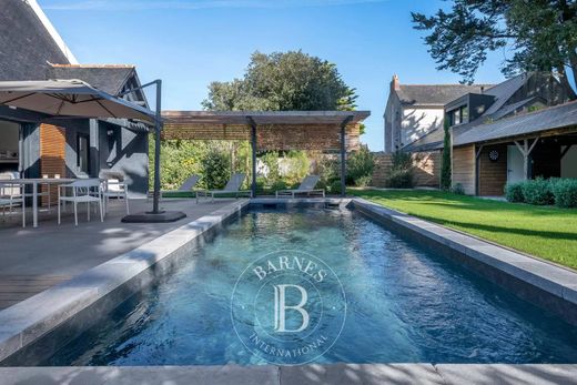 Le Pouliguen, Loire-Atlantiqueの高級住宅