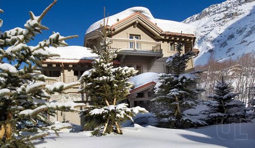 Chalet in Val-d'Isère, Savoy