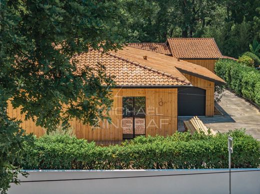 Luxury home in Gujan-Mestras, Gironde