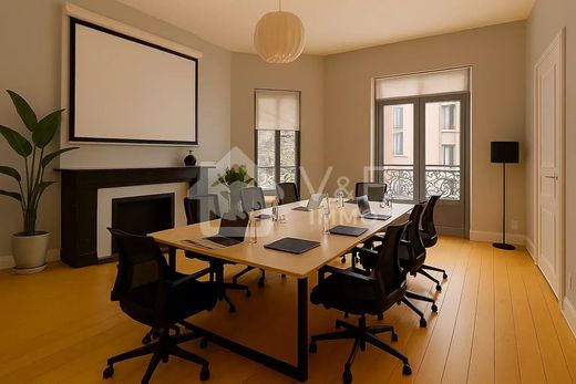 Office in Toulouse, Upper Garonne