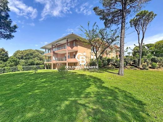 Apartment in Saint-Raphaël, Var
