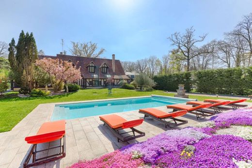 Luxury home in Chantilly, Oise