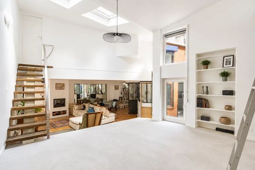 Apartment in Motte-Picquet, Commerce, Necker, Paris