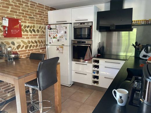 Luxe woning in Verfeil, Upper Garonne