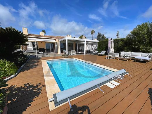 Villa en Villeneuve-Loubet, Alpes Marítimos