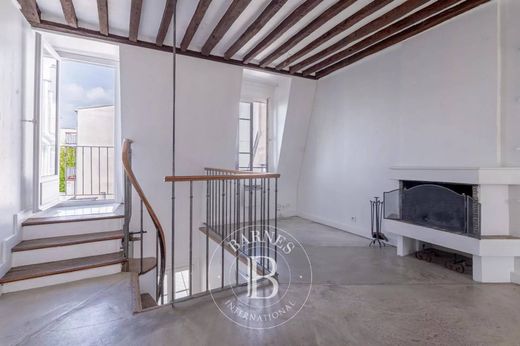 Apartment in Sorbonne, Jardin des Plantes, Saint-Victor, Paris