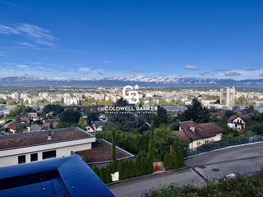 Luxe woning in Vétraz-Monthoux, Haute-Savoie